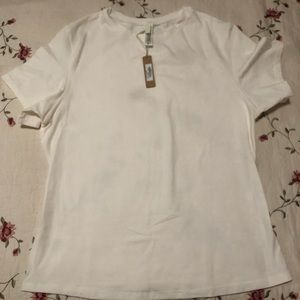 T-shirt from the skims cotton collection